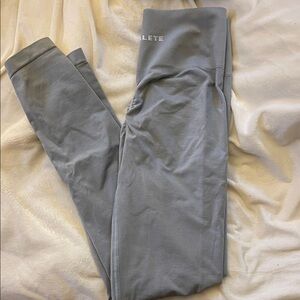 Alphalete Gray High-Rise Leggings